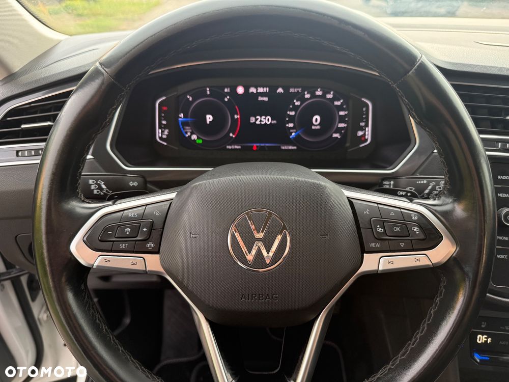 Volkswagen Tiguan 2.0 TDI SCR 4Mot Elegance DSG - 13
