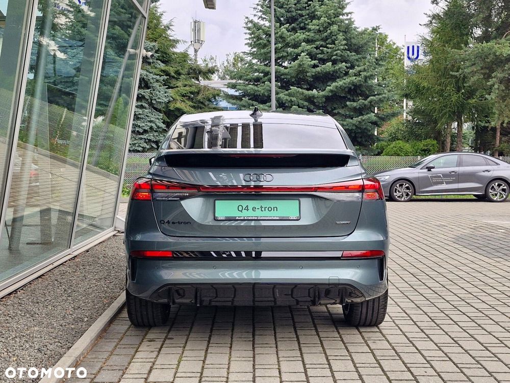 Audi Q4 Sportback e-tron - 11