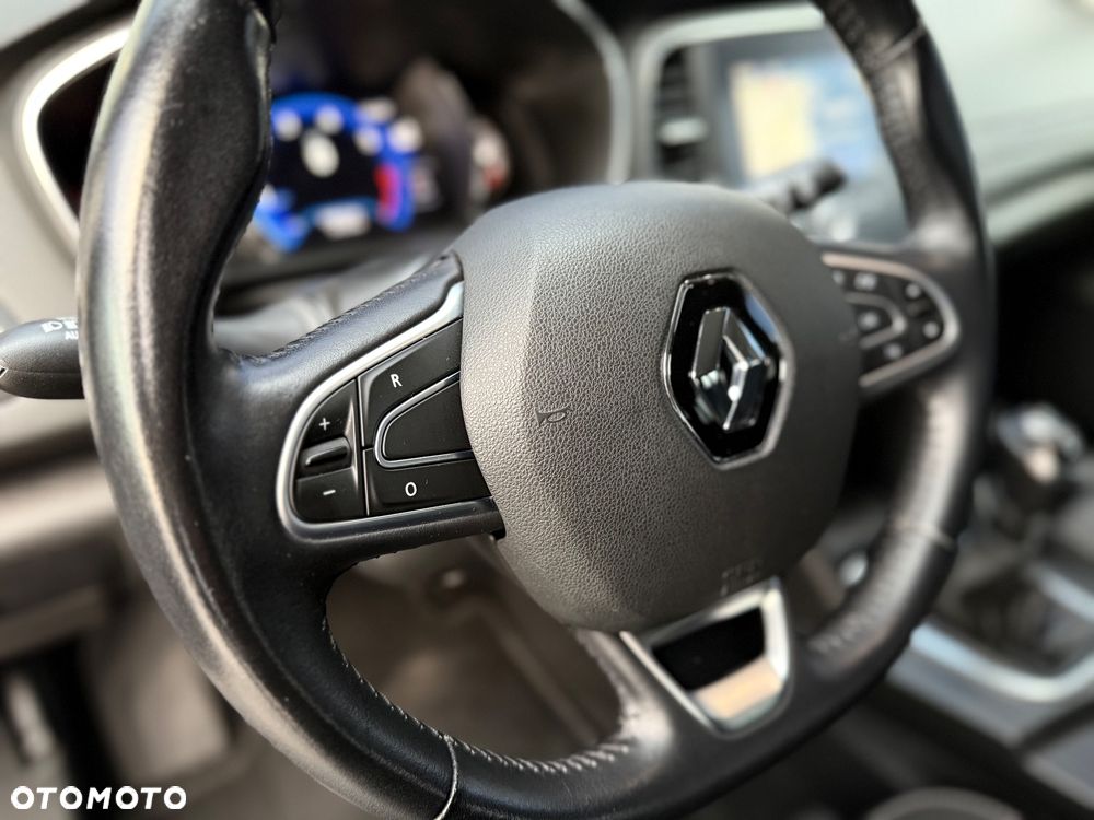 Renault Megane ENERGY TCe 130 BUSINESS - 24