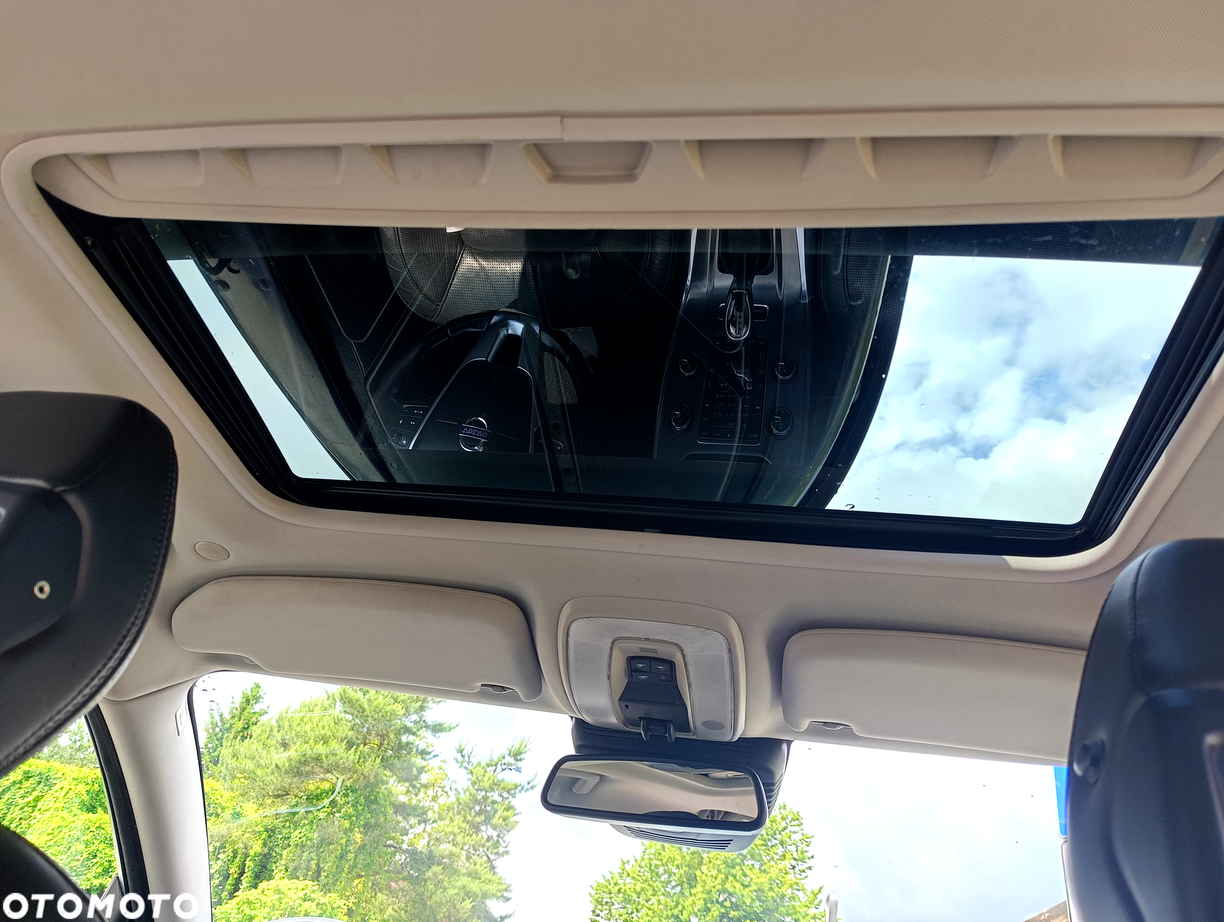 Volvo XC 70 - 22