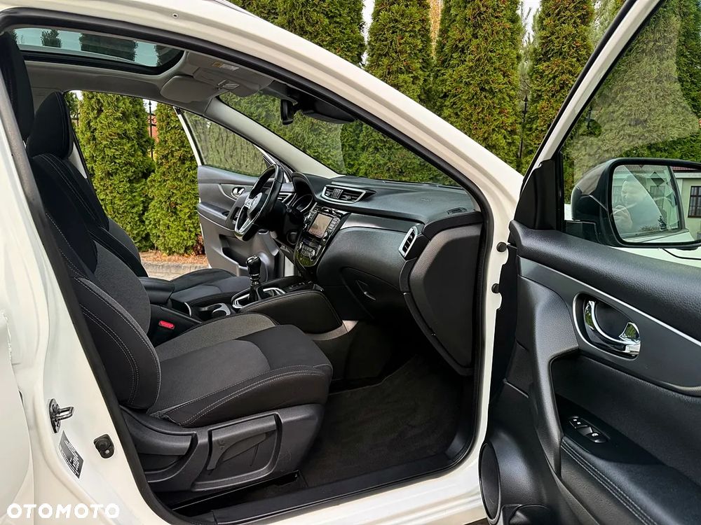 Nissan Qashqai 1.3 DIG-T Tekna - 18