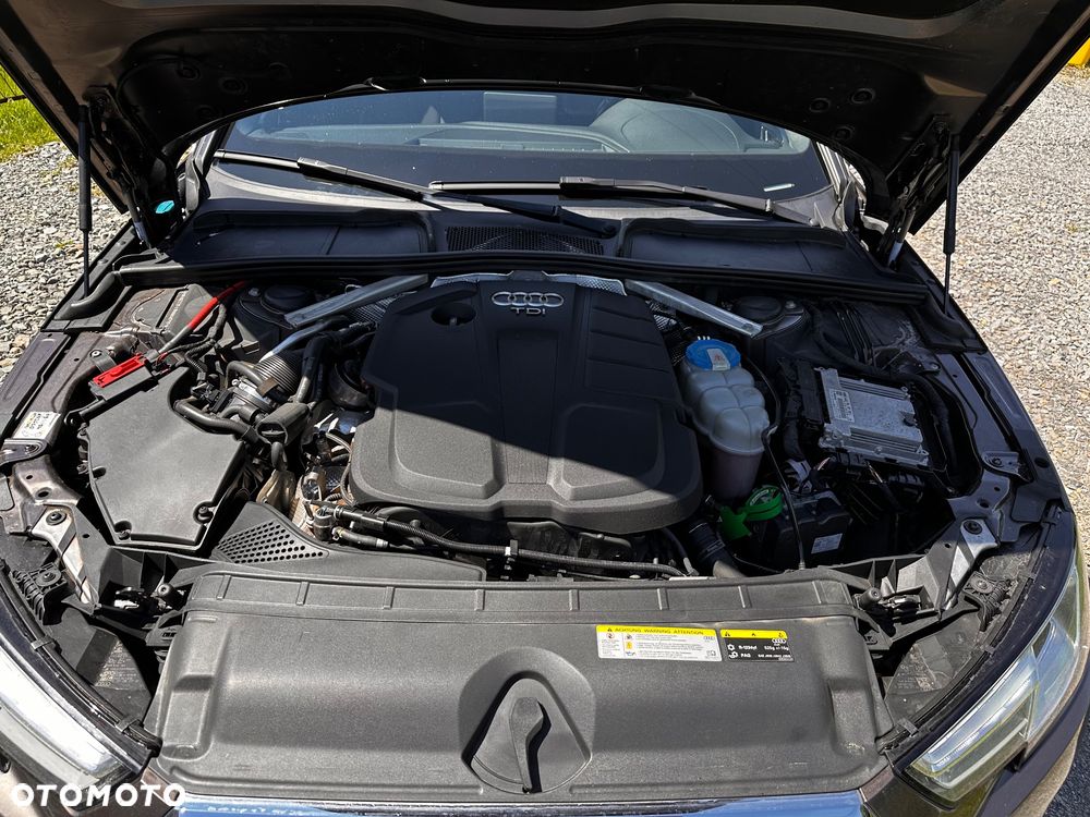 Audi A4 Avant 2.0 TDI DPF clean diesel quattro S tronic S line Sportpaket - 11