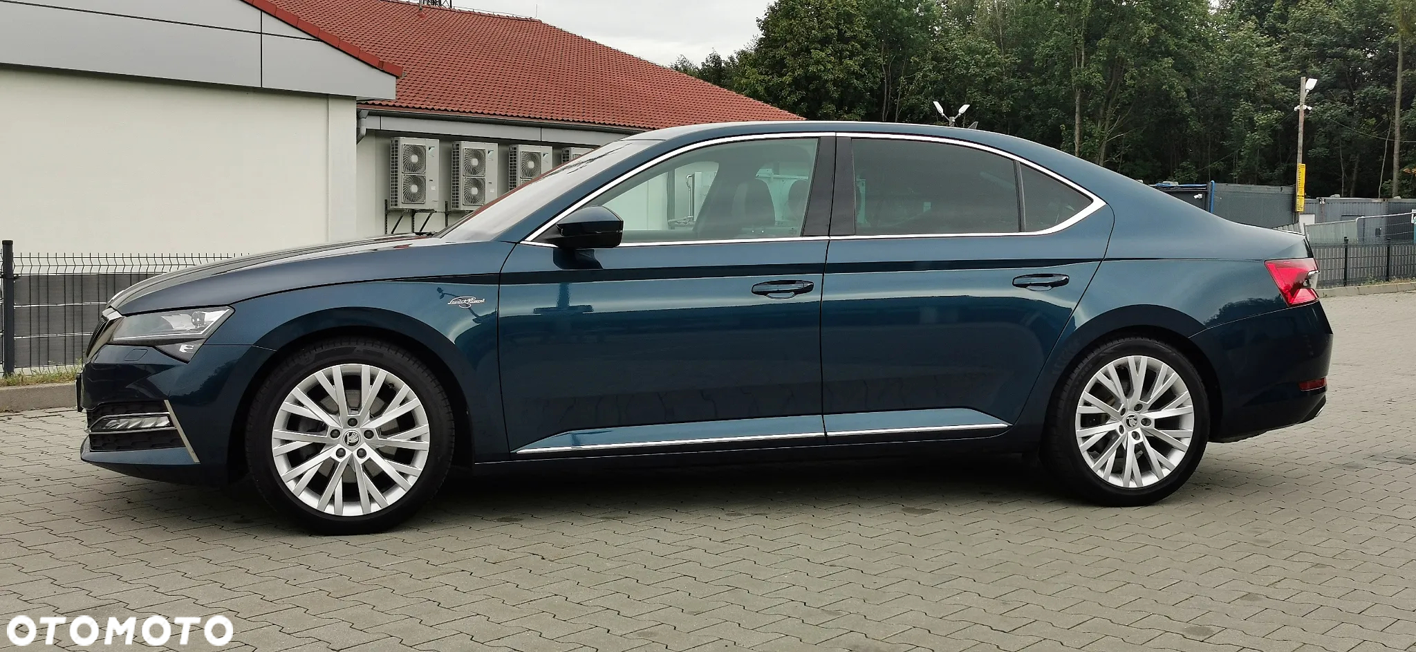 Skoda Superb 2.0 TSI L&K DSG - 17