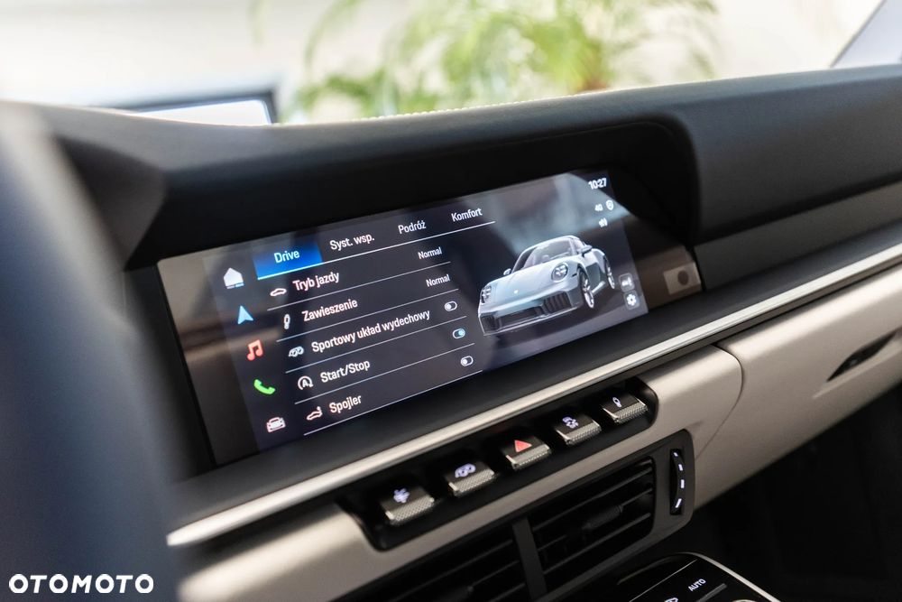 Porsche 911 Targa 4 GTS - 21