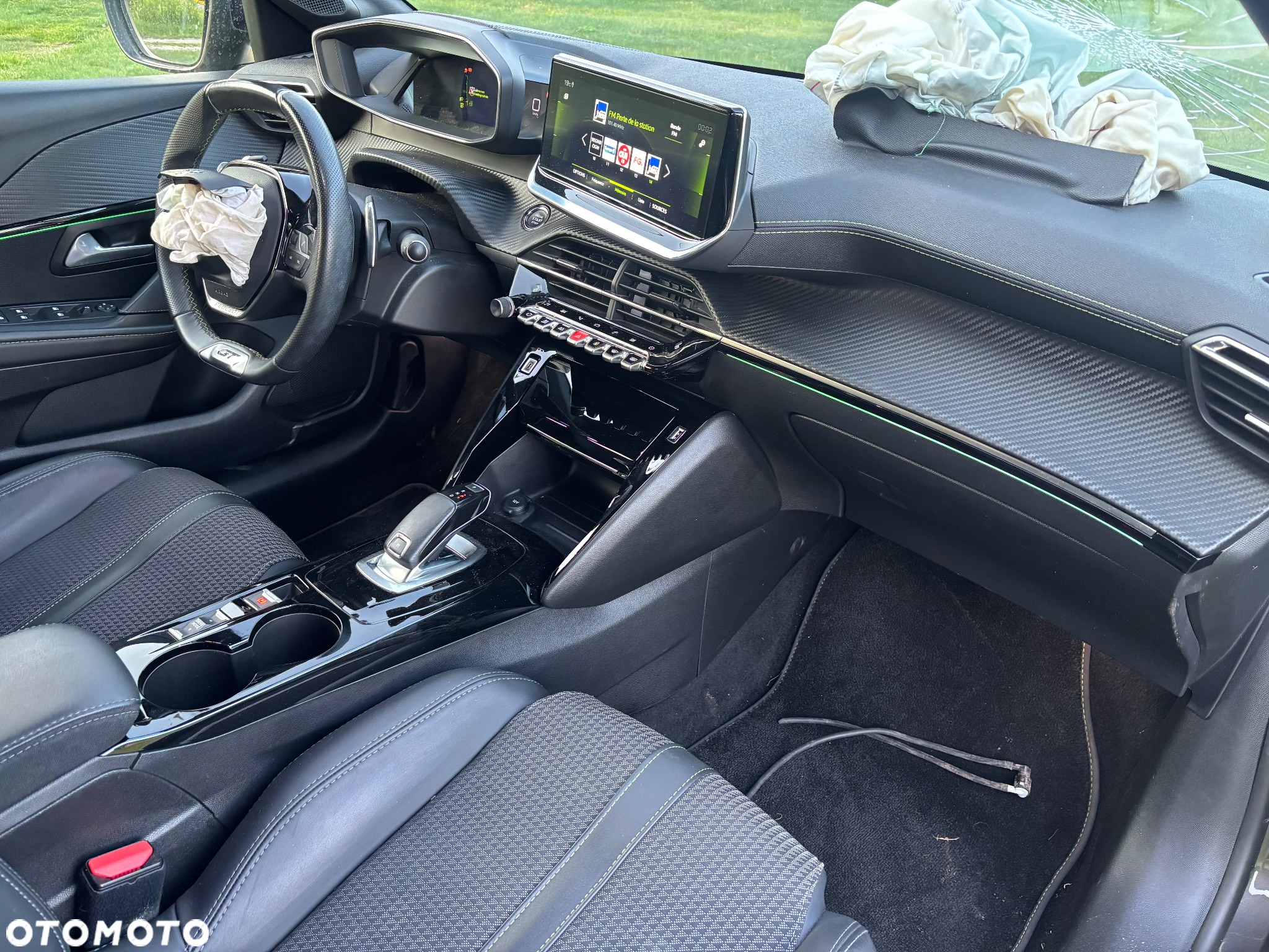 Peugeot 208 1.2 PureTech GT S&S EAT8 - 8