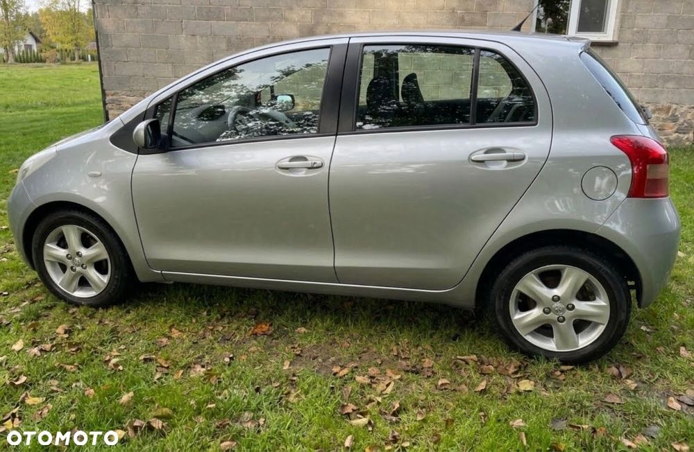 Toyota Yaris - 5
