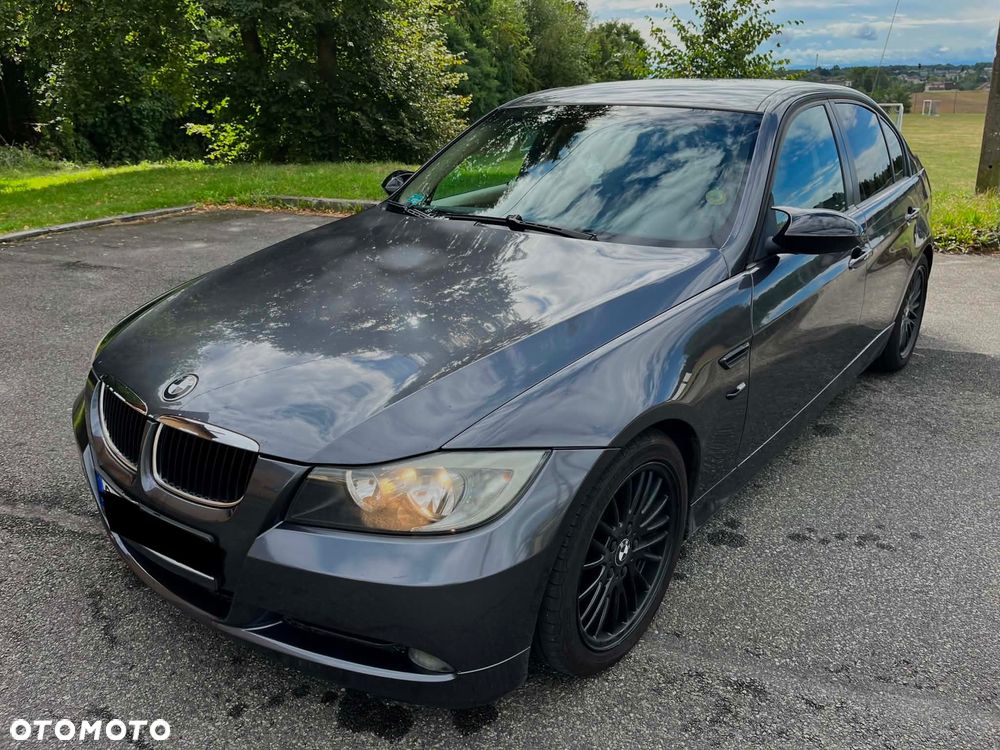 BMW Seria 3 318i - 1