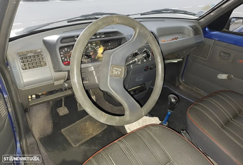 Peugeot 205 GLD 1.8 - 6