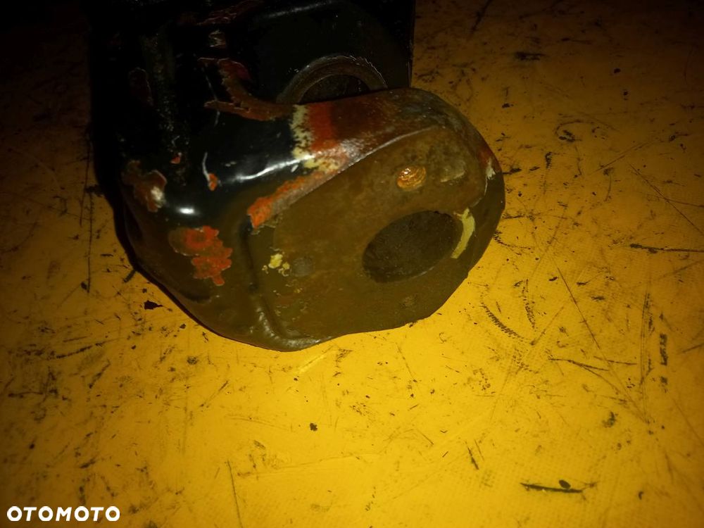 Wspornik dolnych ramion Case MXM155 - 4