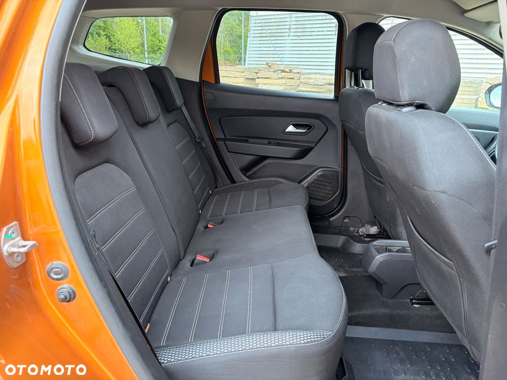 Dacia Duster 1.6 SCe Urban Explorer S&S - 17