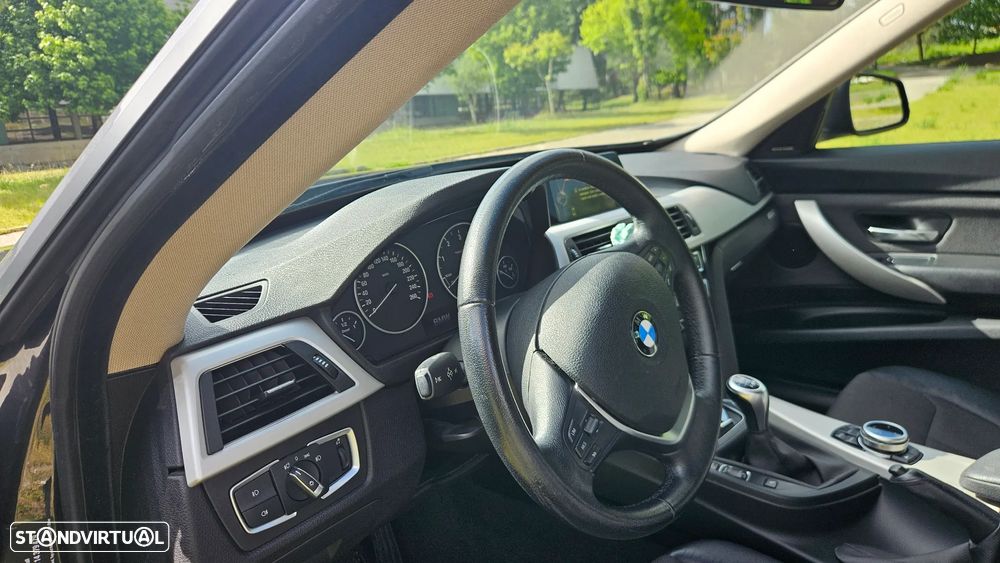 BMW 320 d Sport Line - 13