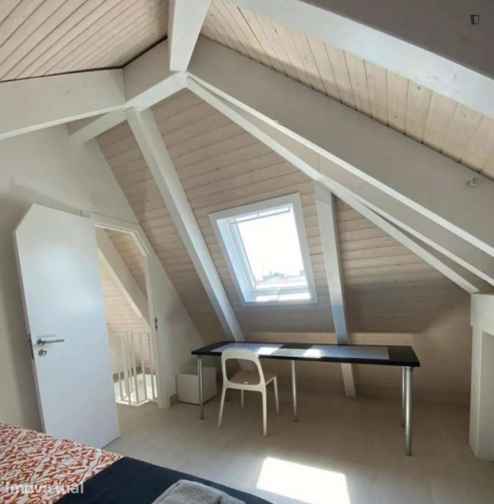 Quarto - localizado em Ajuda Lisbon - Grande imagem: 2/12