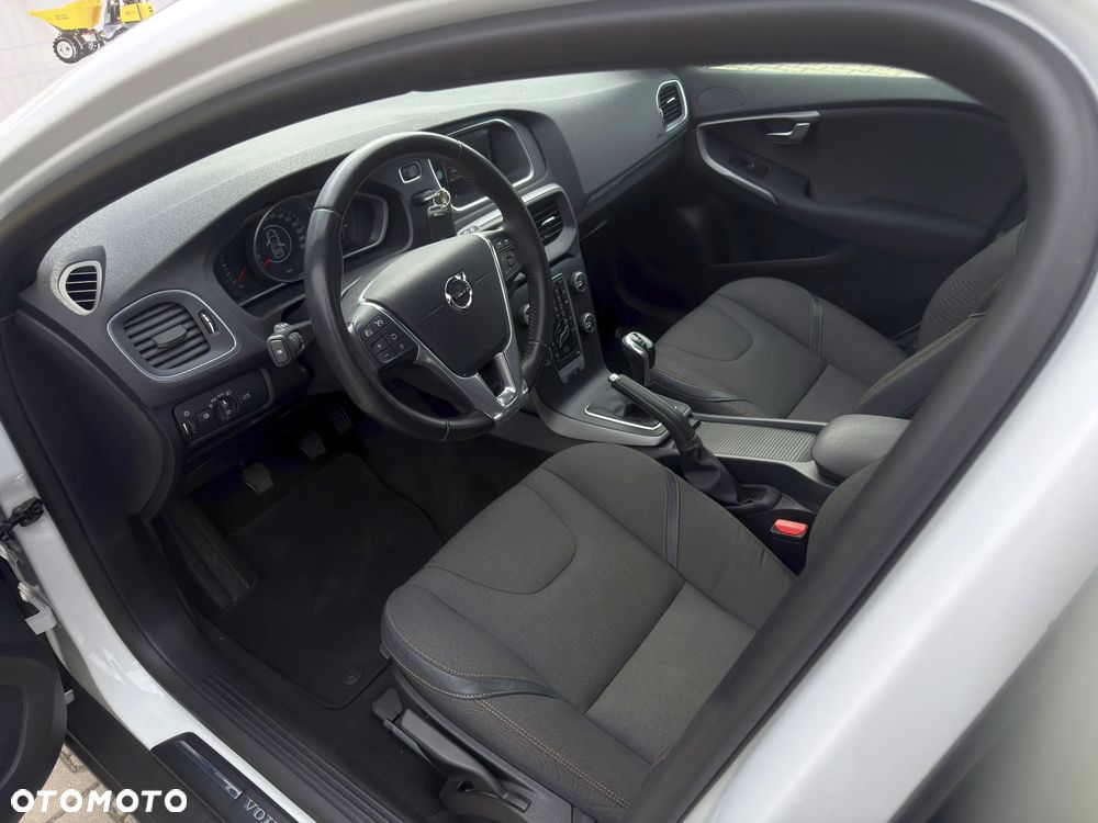 Volvo V40 Cross Country D3 Summum - 9