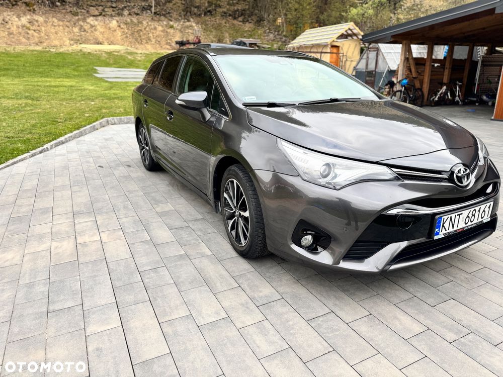 Toyota Avensis 1.8 Premium - 2
