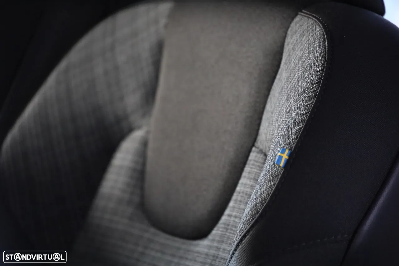 Volvo XC 60 2.0 B4 Core - 9