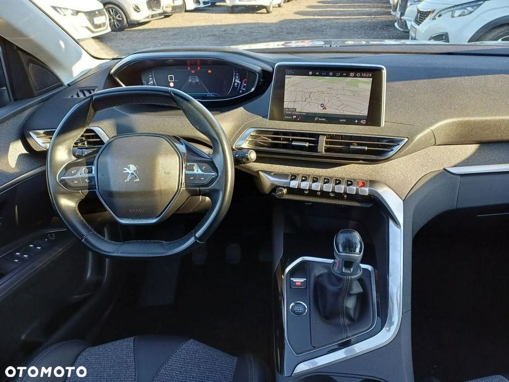 Peugeot 3008 1.2 PureTech Allure S&S - 21