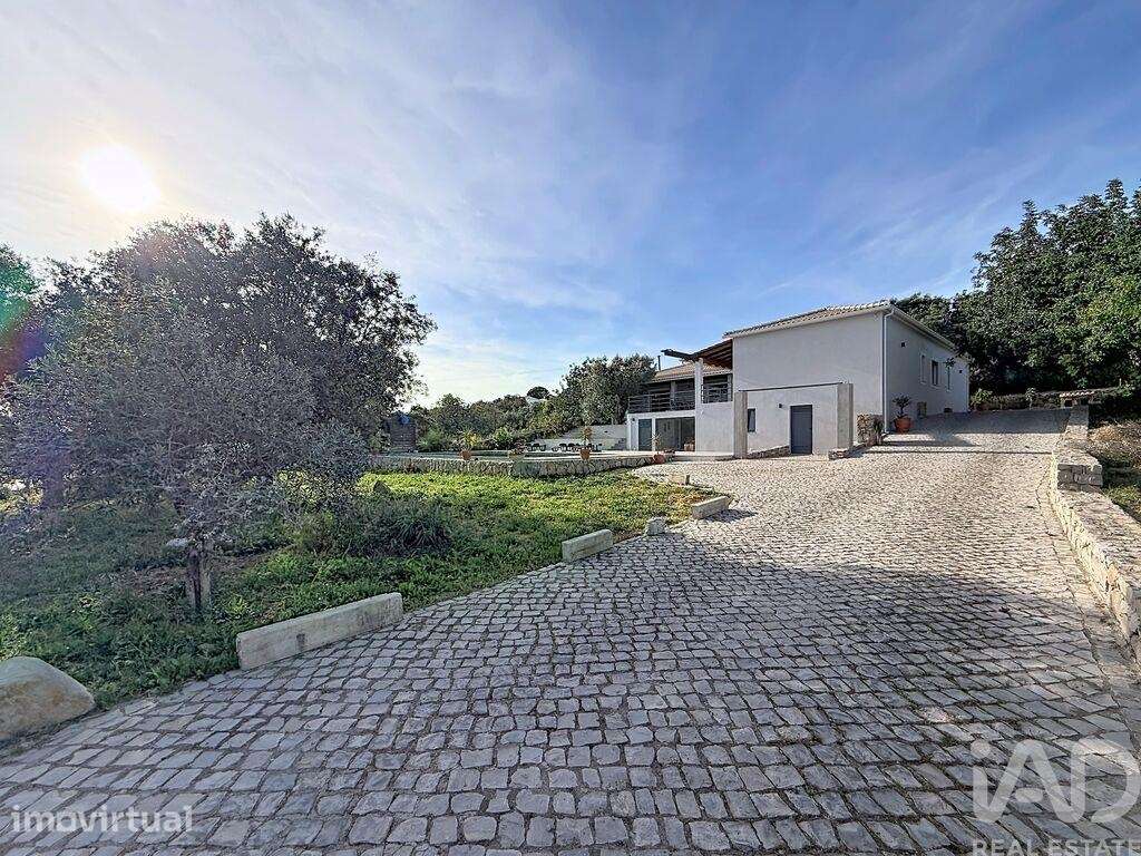 Casa / Villa em São Brás de Alportel - Grande imagem: 3/36