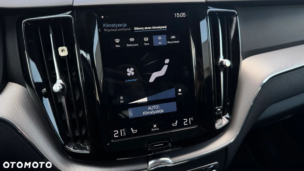 Volvo XC 60 T5 GPF AWD R-Design - 29