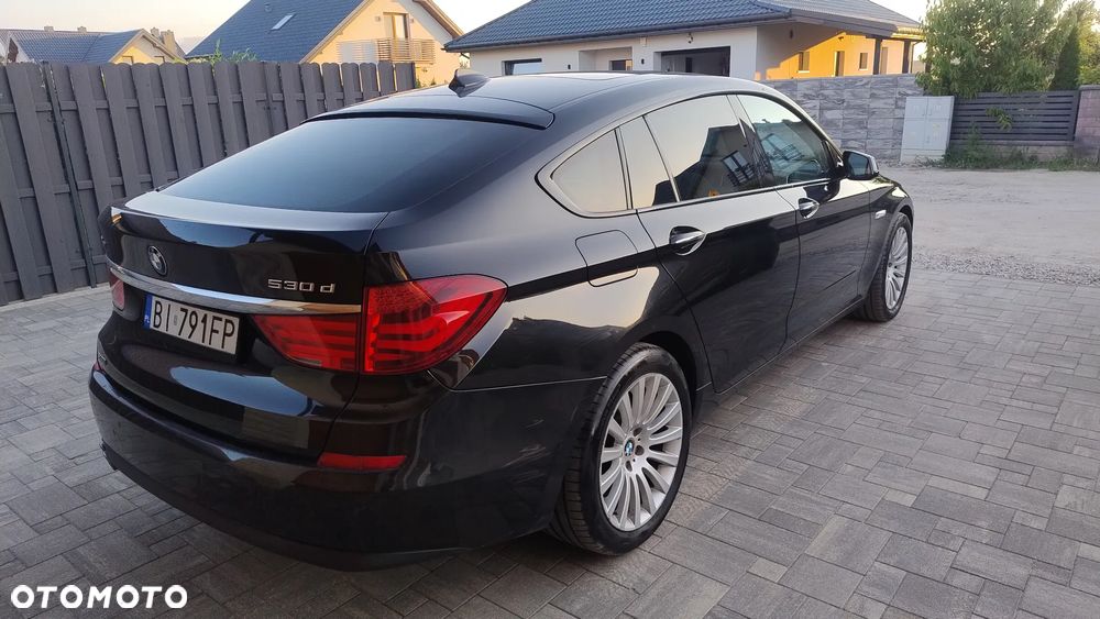 BMW Seria 5 530d xDrive - 8