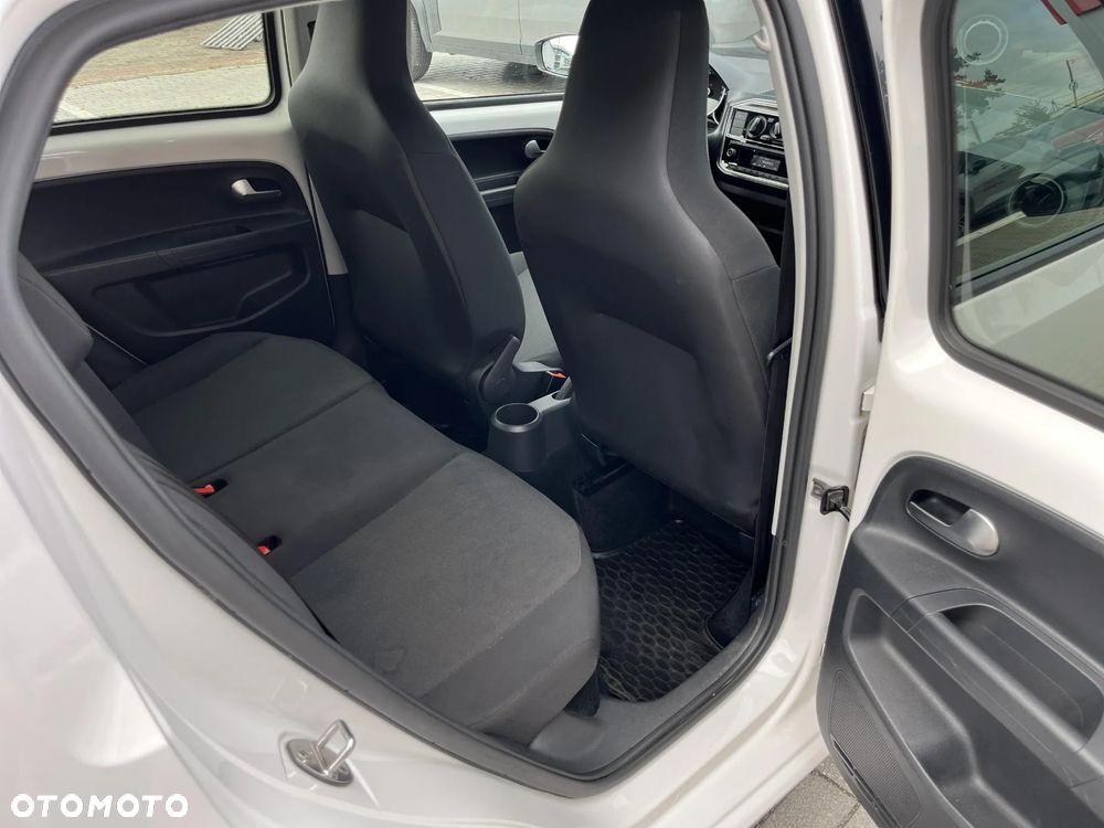 Volkswagen up! 1.0 high - 23
