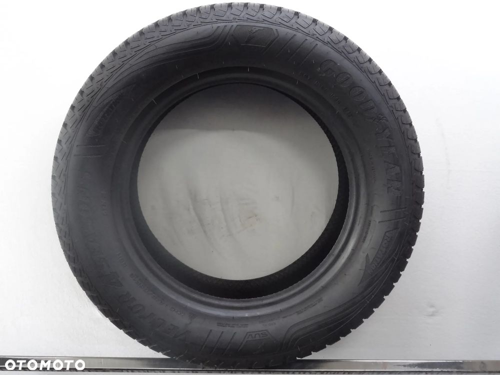 całoroczne 215/65R16 GOODYEAR VECTOR 4SEASONS G2 SUV , 8,1mm B5291 - 4