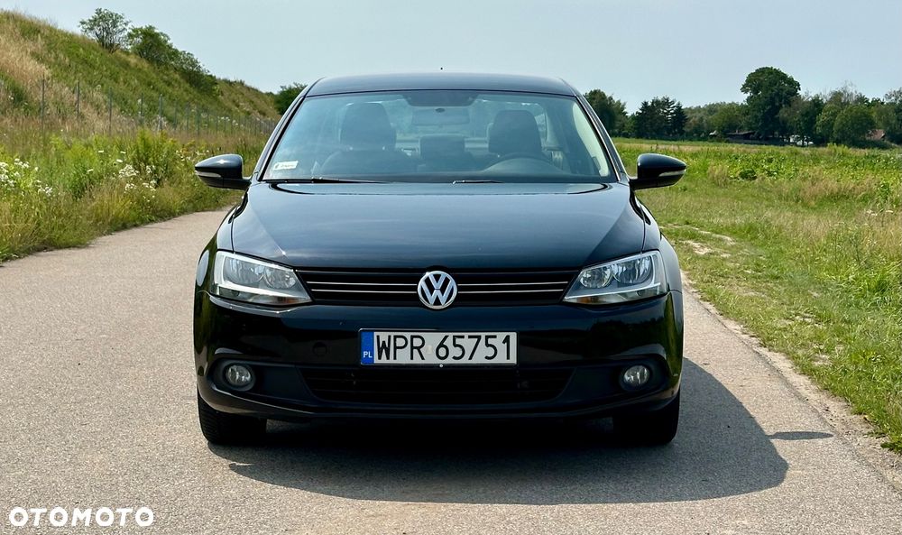 Volkswagen Jetta 1.4 TSI Comfortline - 12