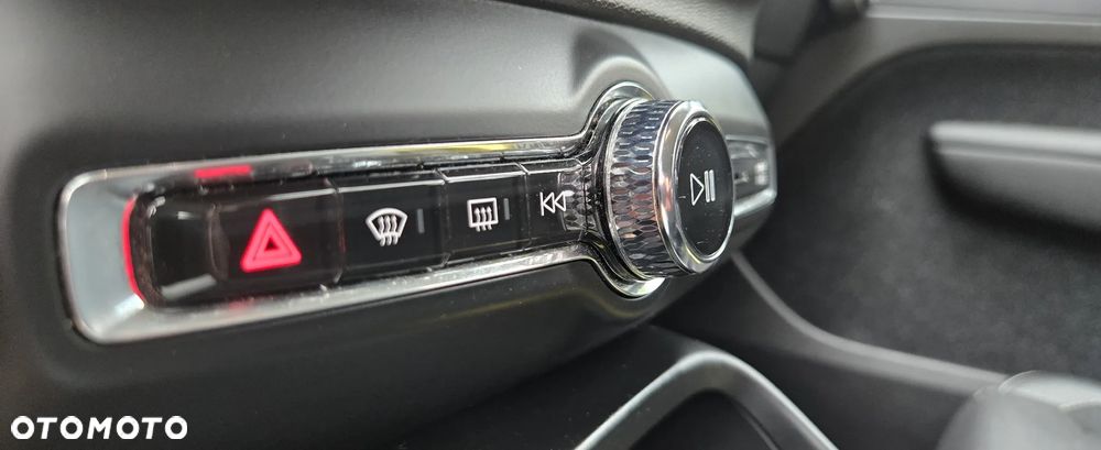 Volvo XC 40 D3 Momentum Pro - 30