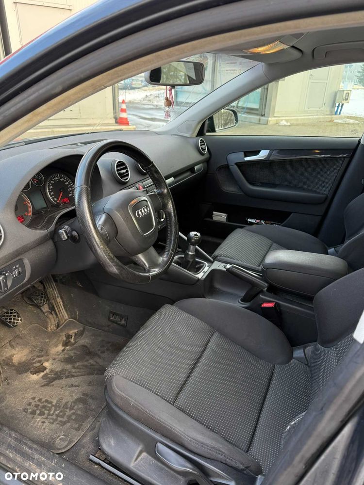 Audi A3 Sportback - 8