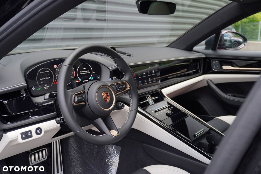 Porsche Panamera - 8