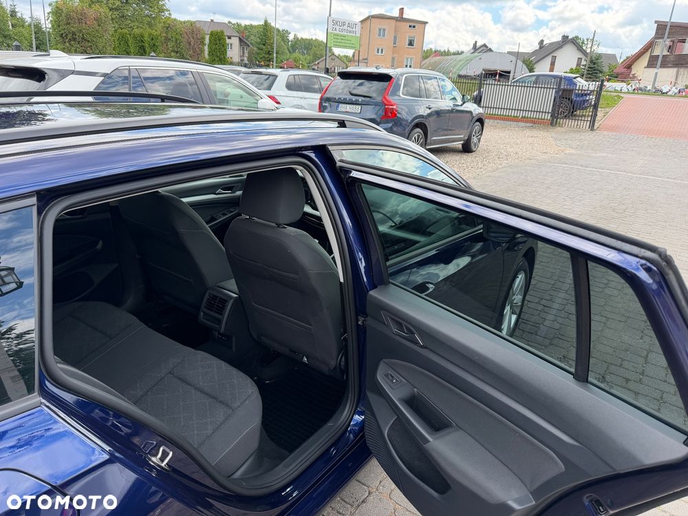 Volkswagen Golf 1.5 TSI BMT Comfortline - 17