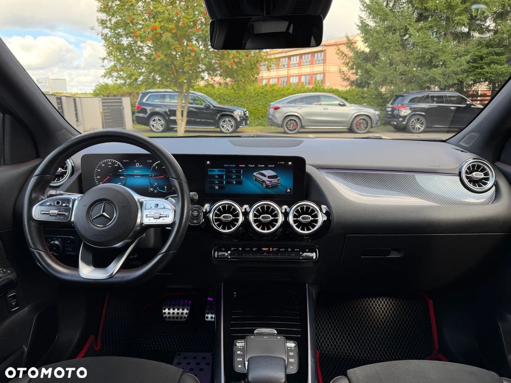 Mercedes-Benz GLA 200 d 4-Matic AMG Line - 28
