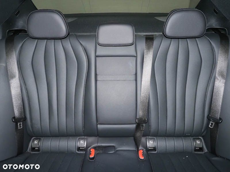 Mercedes-Benz Klasa E 300de 4Matic 9G-TRONIC Edition AMG Line - 10