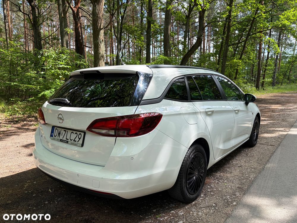 Opel Astra 1.2 T Edition S&S - 10