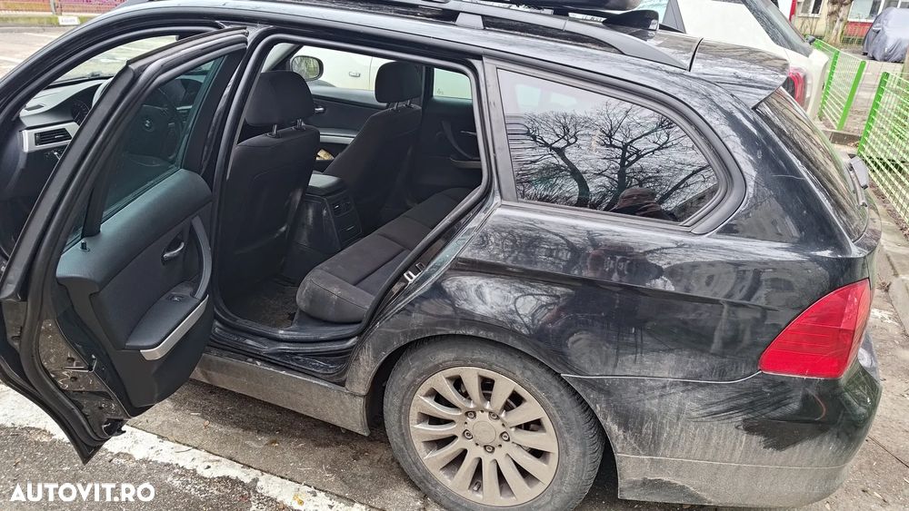 BMW Seria 3 320d - 4