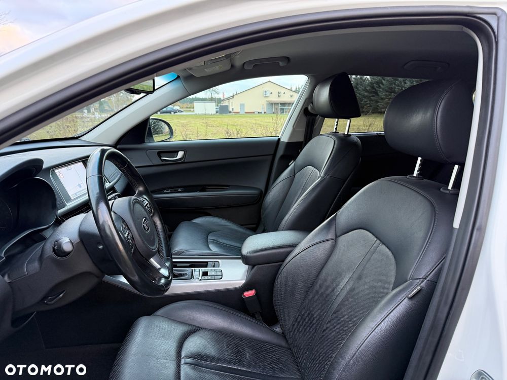 Kia Optima - 35