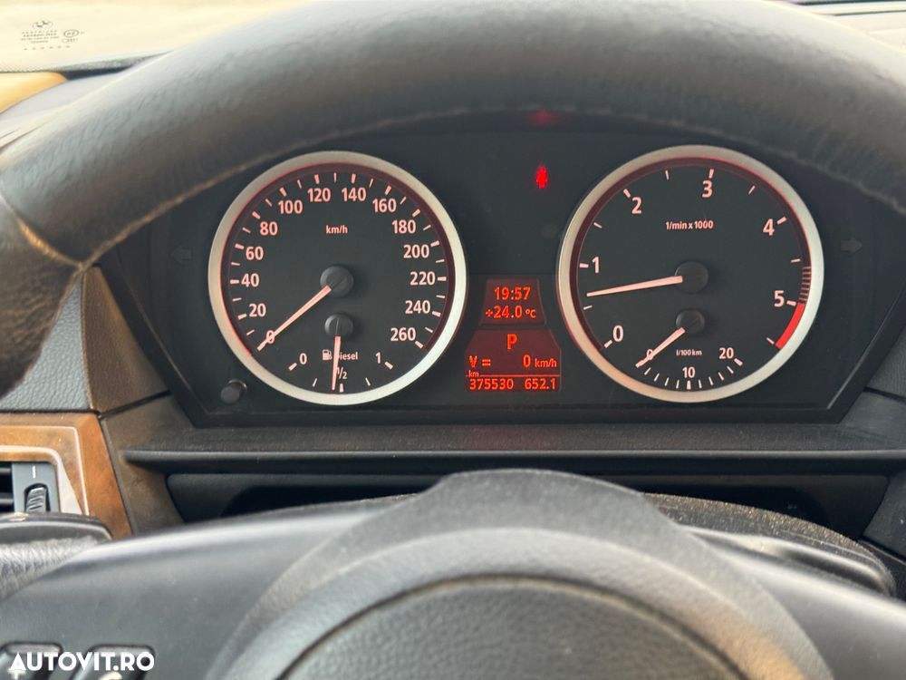 BMW Seria 5 530d Aut. - 15