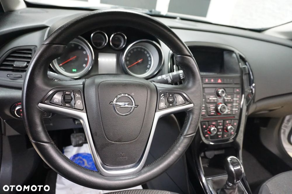 Opel Astra 1.4 Turbo Cosmo - 22