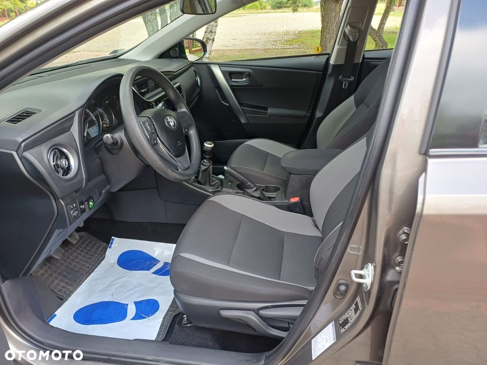 Toyota Auris 1.33 VVT-i Active - 14