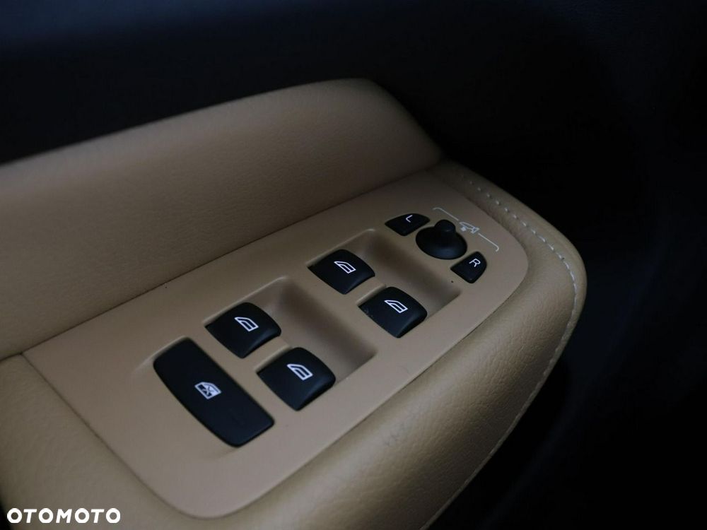 Volvo XC 60 T8 Twin Engine AWD Geartronic Inscription - 35