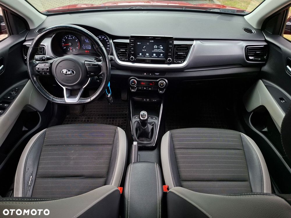 Kia Stonic 1.4 L - 12