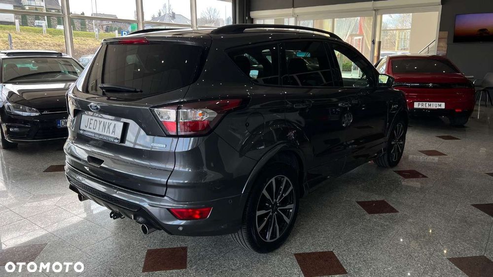 Ford Kuga - 4