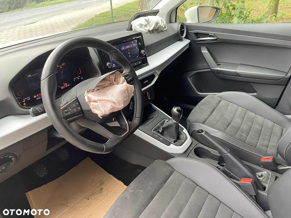 Seat Arona - 12