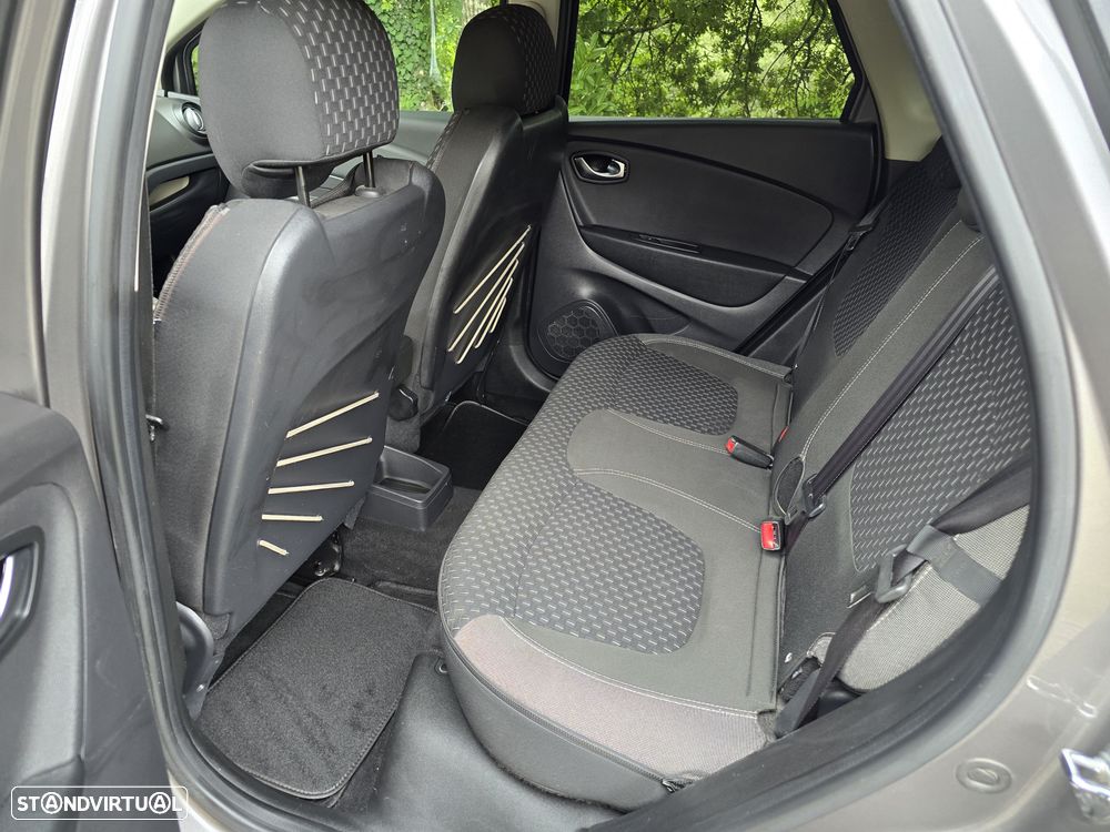 Renault Captur 1.5 dCi Exclusive - 19
