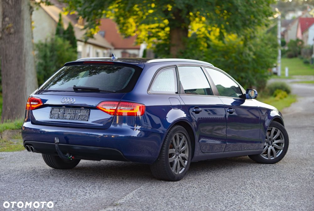 Audi A4 Avant - 11