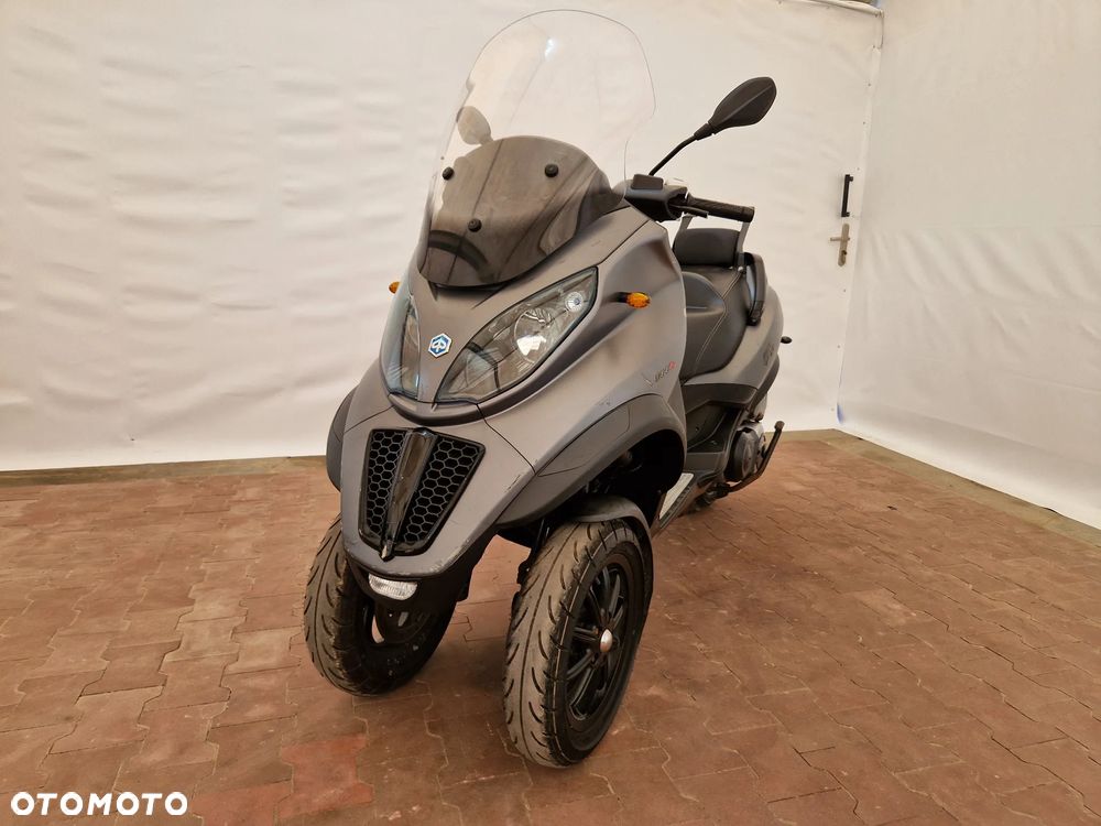 Piaggio MP-3 - 3