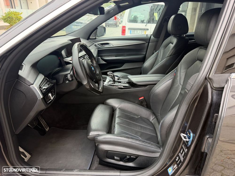 BMW 630 Gran Turismo d Pack M - 27