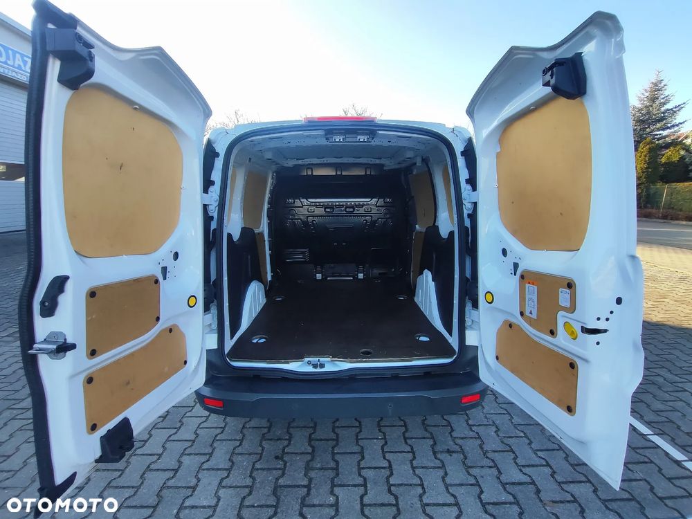 Ford Transit Connect - 16
