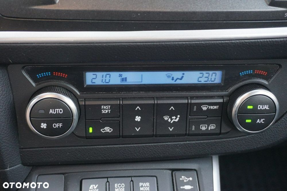 Toyota Auris - 23