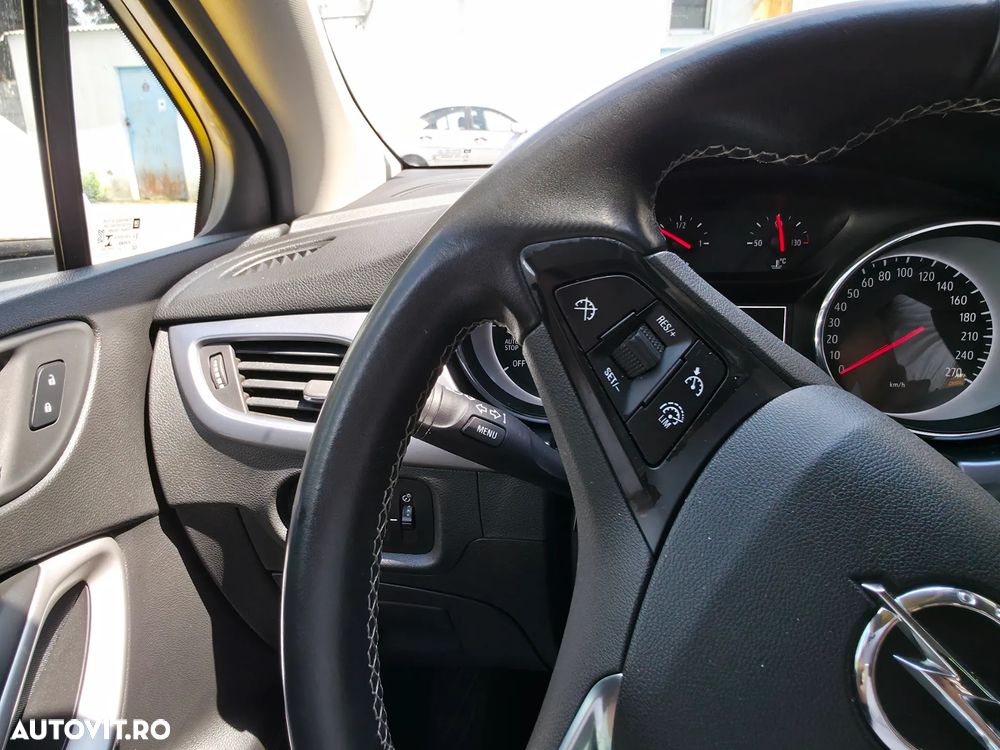 Opel Astra 1.6 CDTI ECOTEC ECOFlex Start/Stop Cosmo - 22
