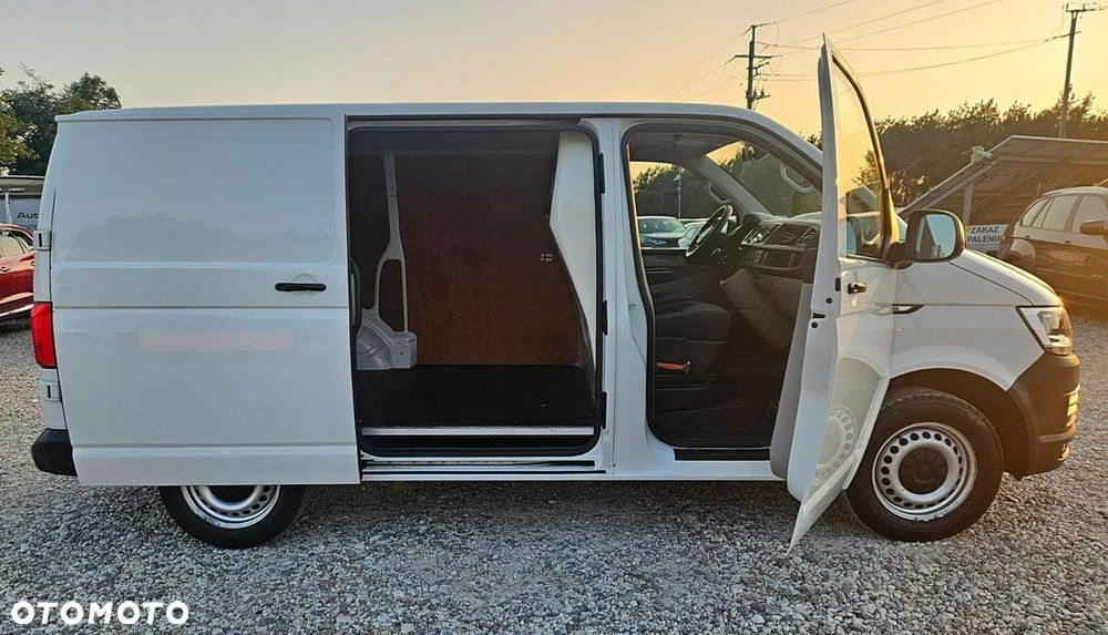 Volkswagen Transporter - 23